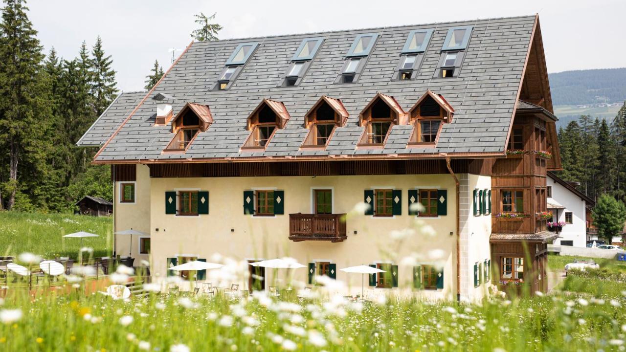 Natura Boutique Chalet Wellness Spa Toblach Exterior foto