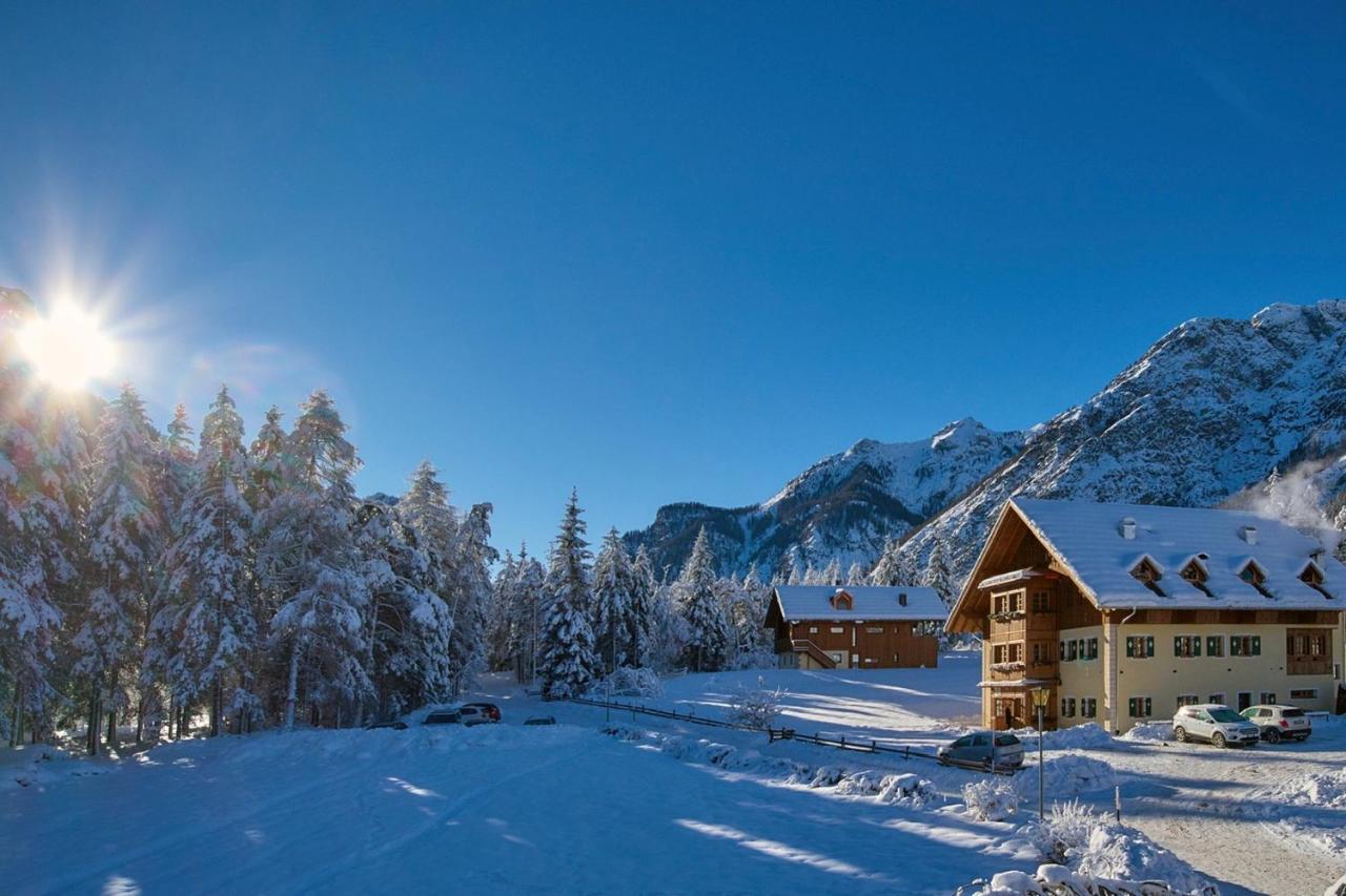 Natura Boutique Chalet Wellness Spa Toblach Exterior foto